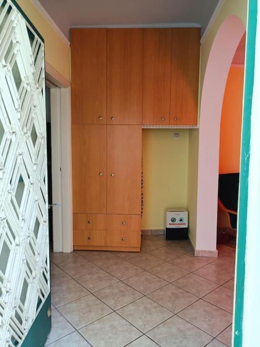 Detached House With A Lovely Yard 5' Walk From Metro Station Agios Dimitrios And Metro Mall Ferienhaus *