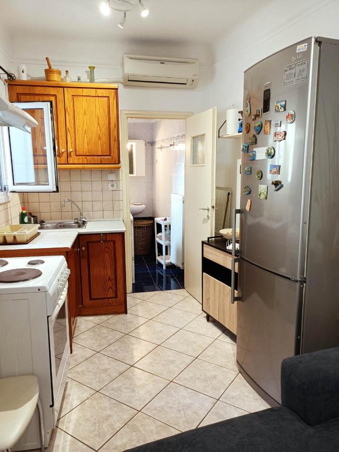 Detached House With A Lovely Yard 5' Walk From Metro Station Agios Dimitrios And Metro Mall